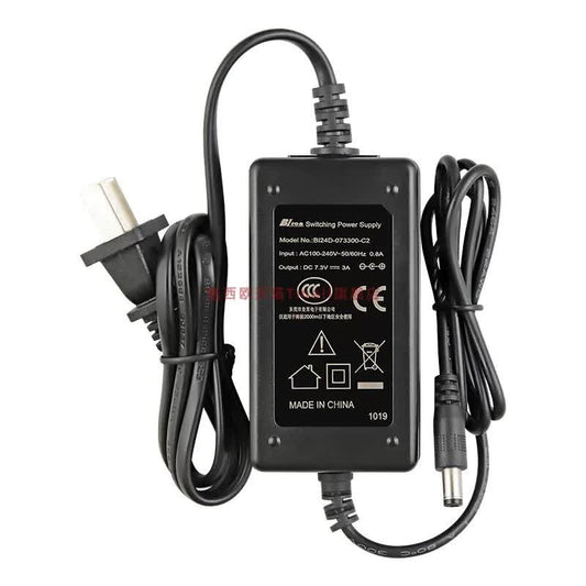 SO-ARM101 dual-voltage power adapters