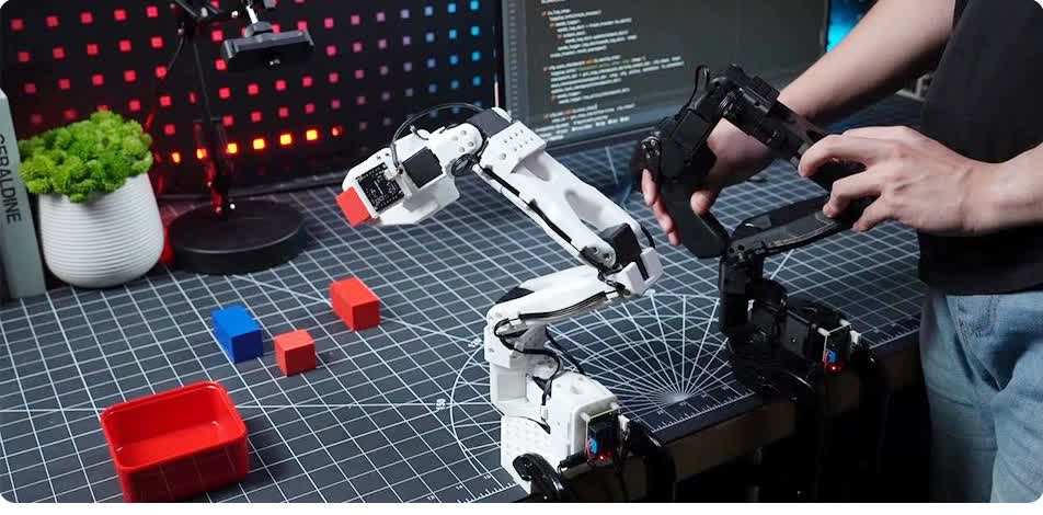 SO-ARM101 Robot Arm Kit for Hugging Face LeRobot, 6-Axis Leader + Follower Arms, 30 kg·cm Bus Servos, Dual Cameras (Hiwonder)